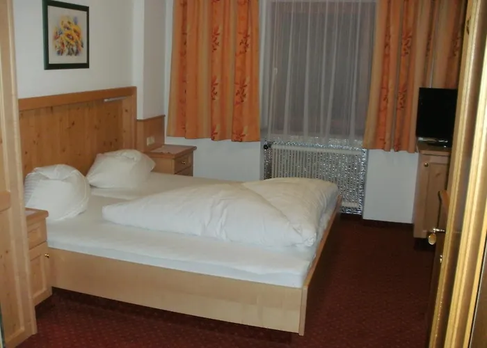 Regina מאיירהופן