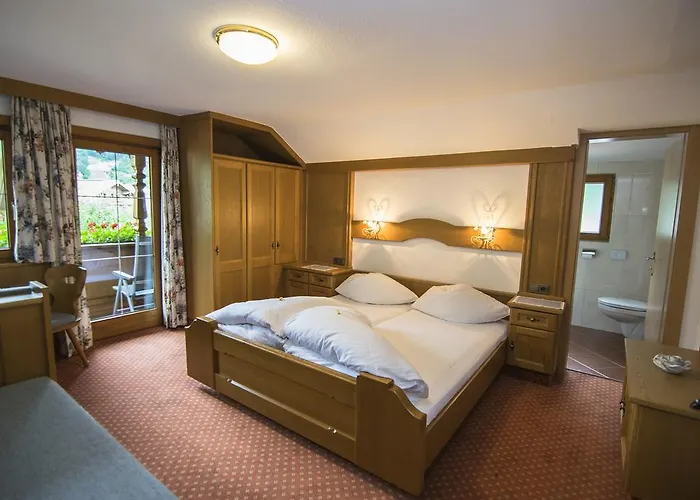 Πανσιόν Regina 3*